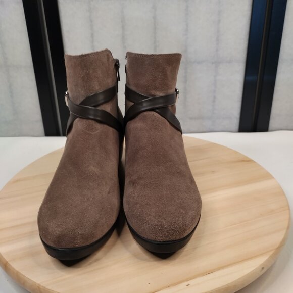 GH Bass Monique Taupe Suede Wedge Ankle Booties Women US 8.5M - Picture 3 of 11